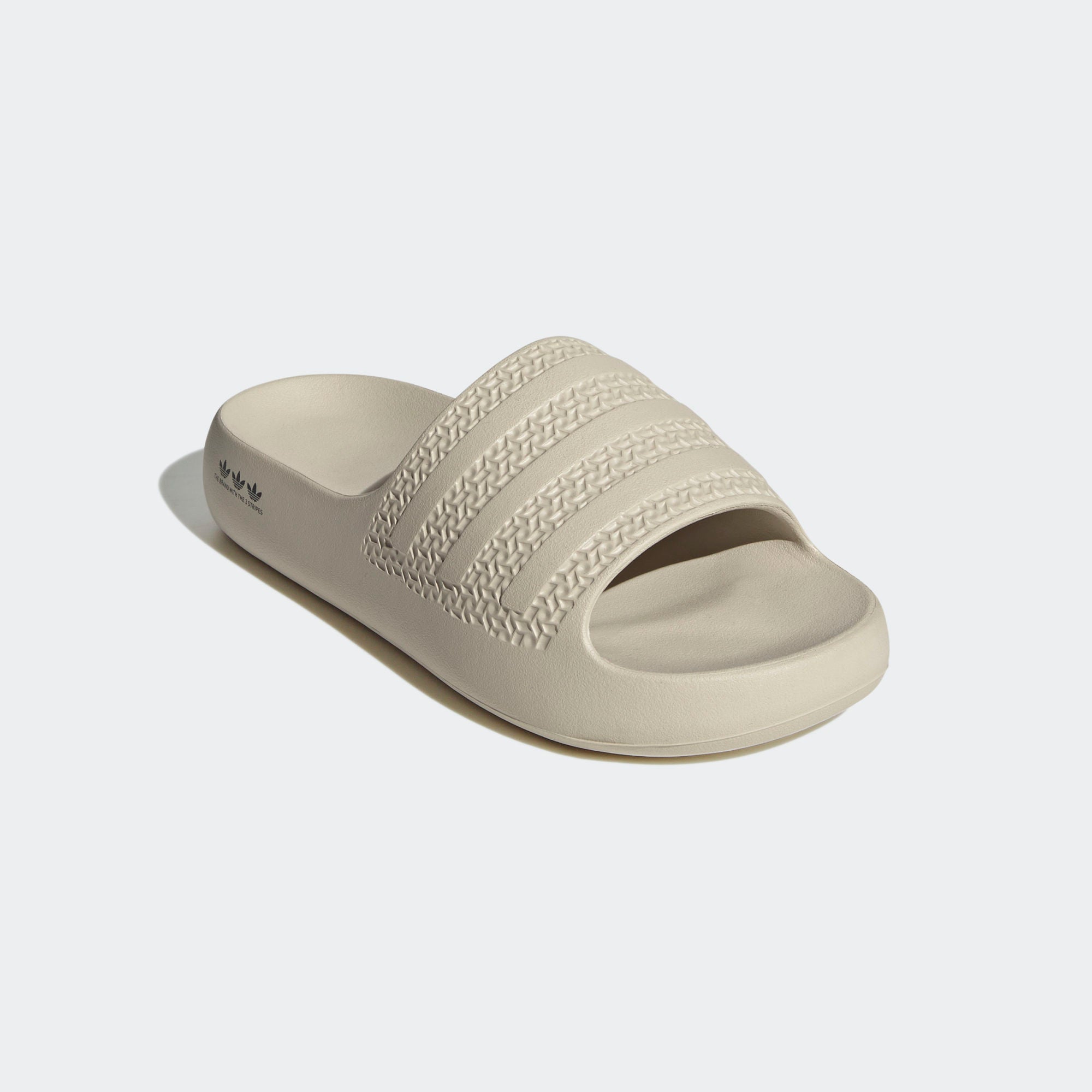 Adilette Ayoon W