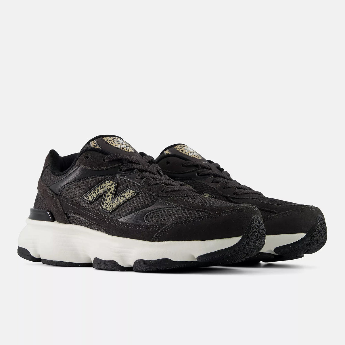New Balance 603