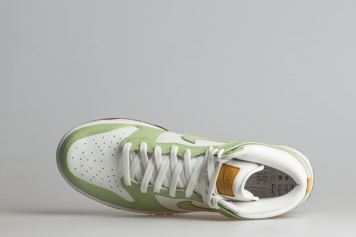 Dunk Hi Retro SE