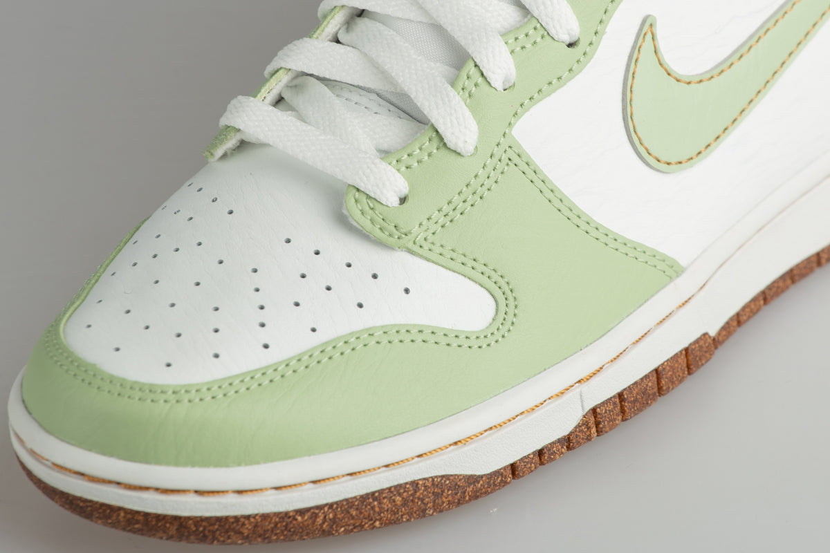 Dunk Hi Retro SE
