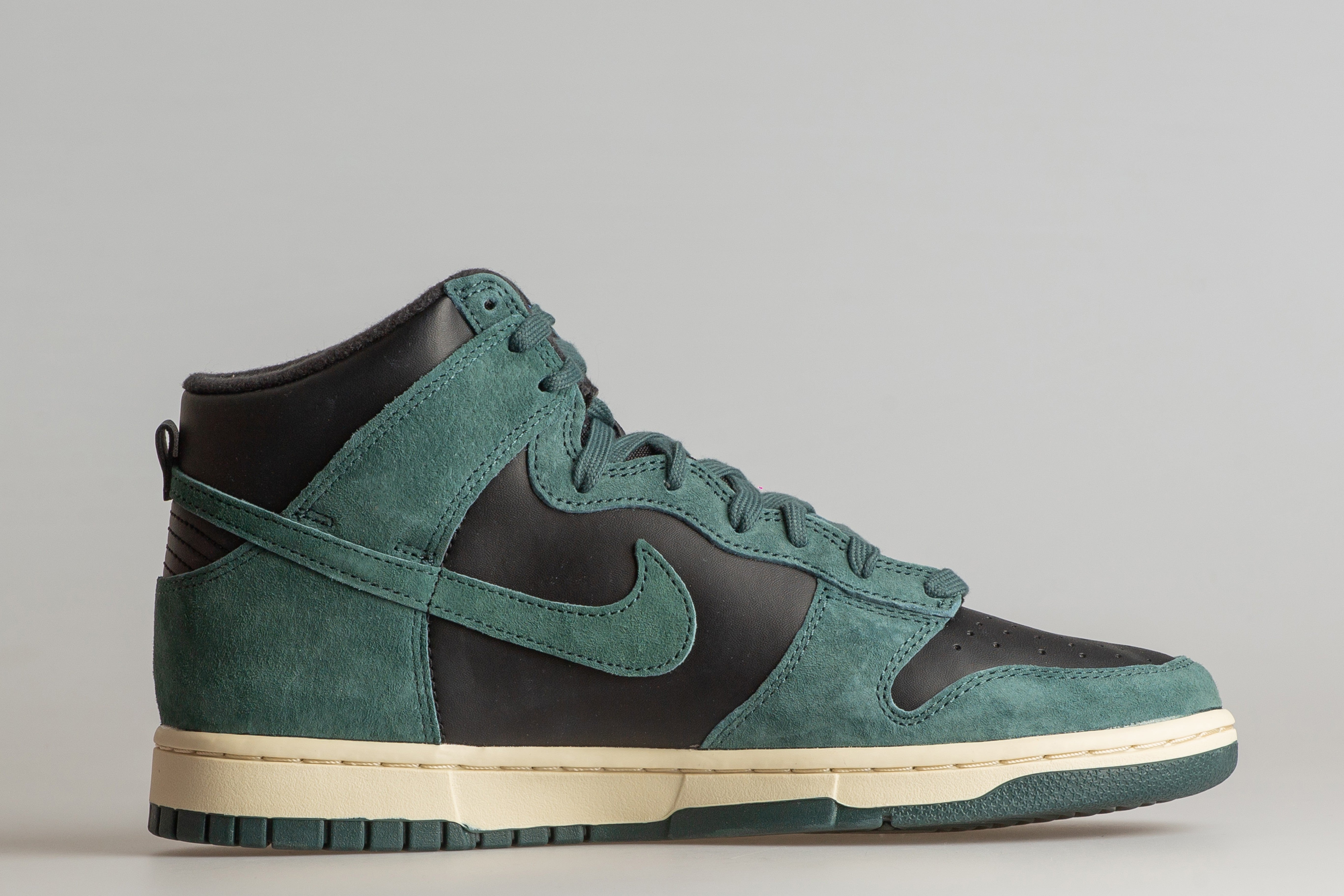 Dunk Hi Retro