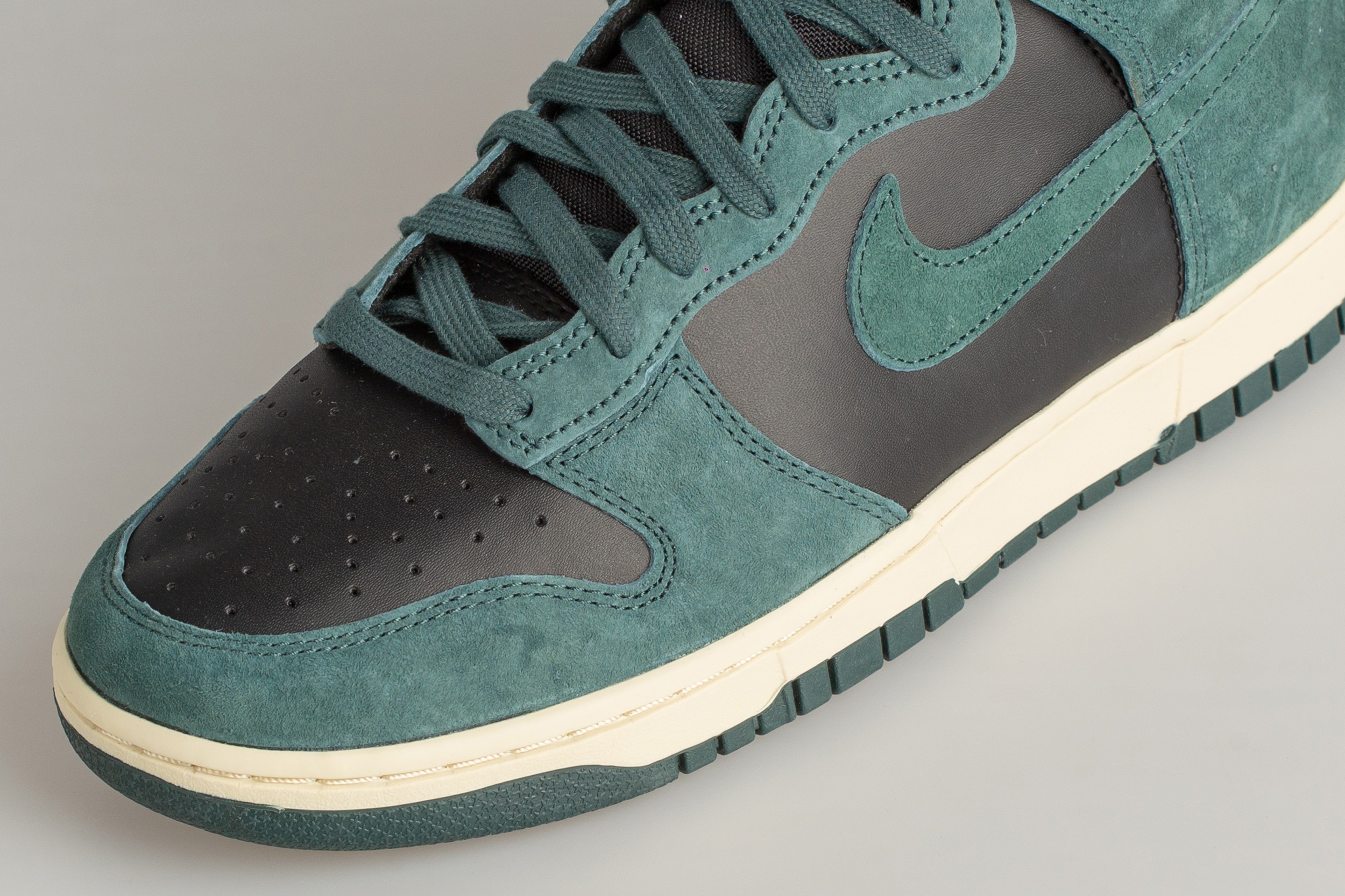 Dunk Hi Retro