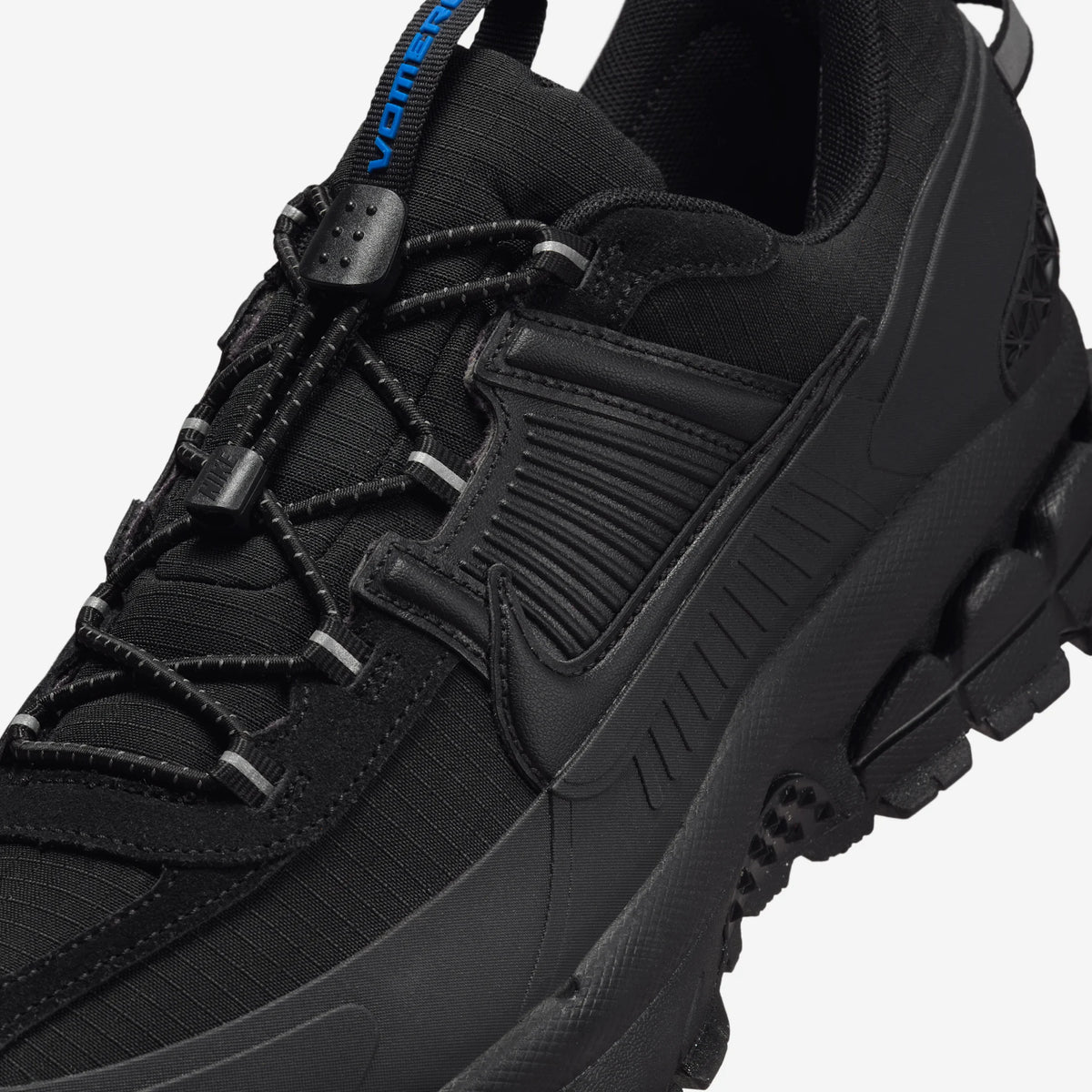 Nikezoom Vomero Roam