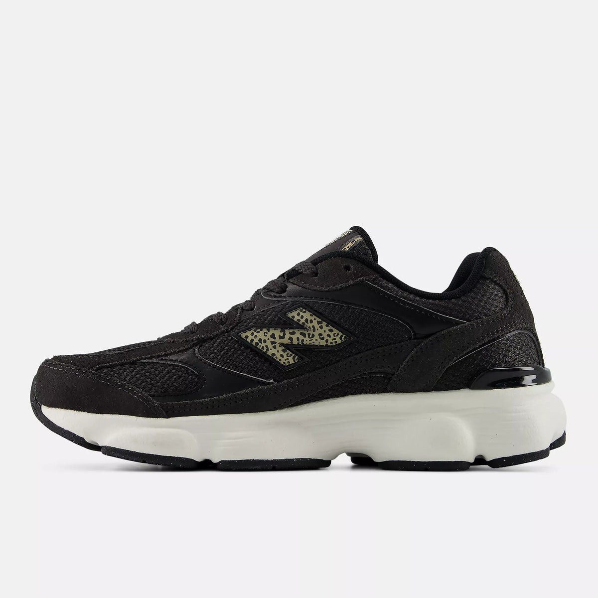 New Balance 603